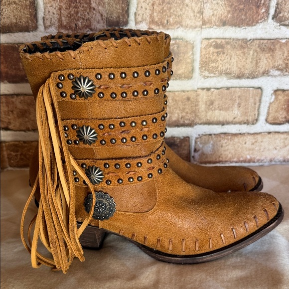 Double D Ranch Shoes - Double D Ranch Fringe ankle boots 8.5